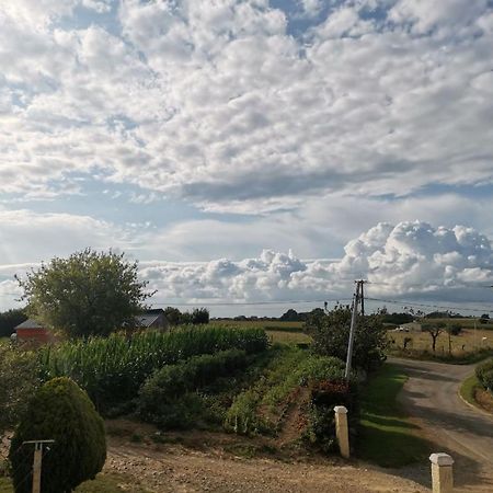 Malaussanne Appartement Calme En Pleine Campagne מראה חיצוני תמונה