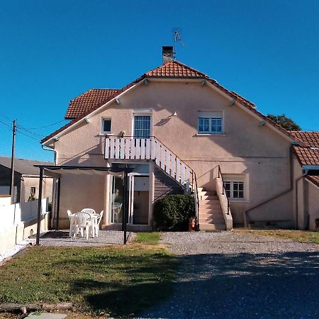Malaussanne Appartement Calme En Pleine Campagne מראה חיצוני תמונה